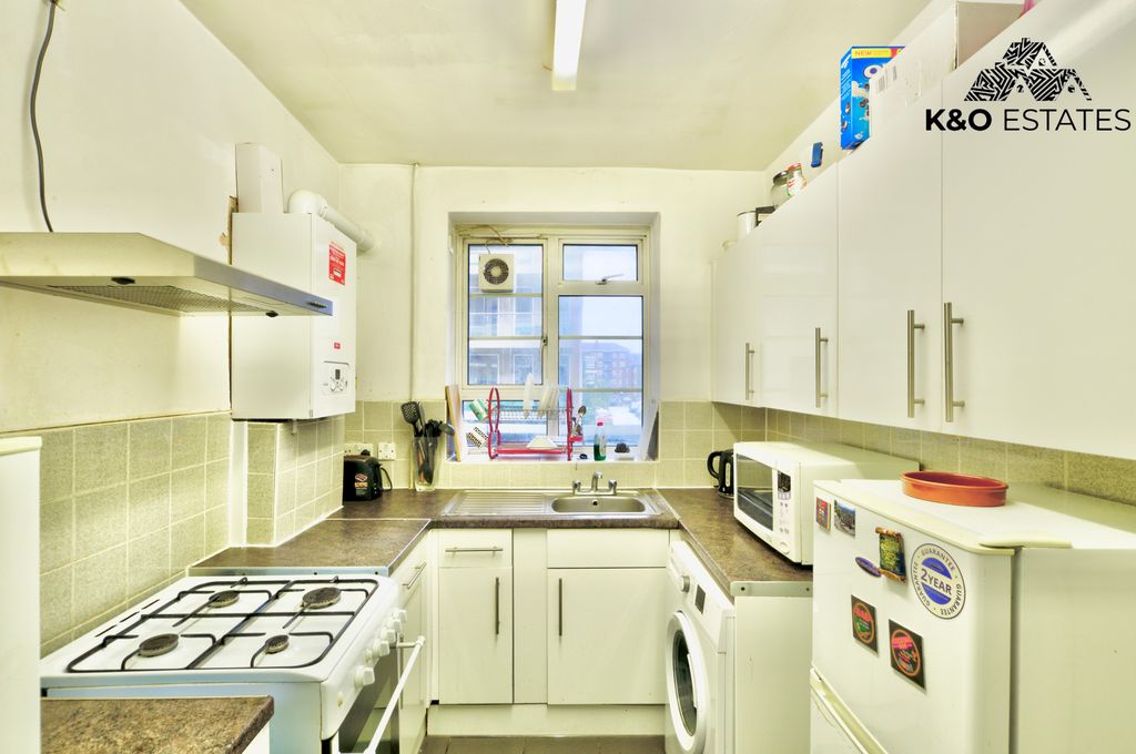 Property photo 2 of 13