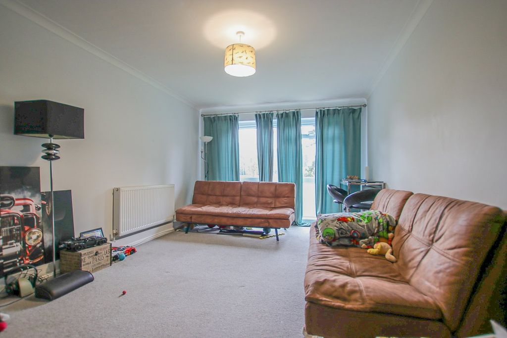 Property photo 3 of 13