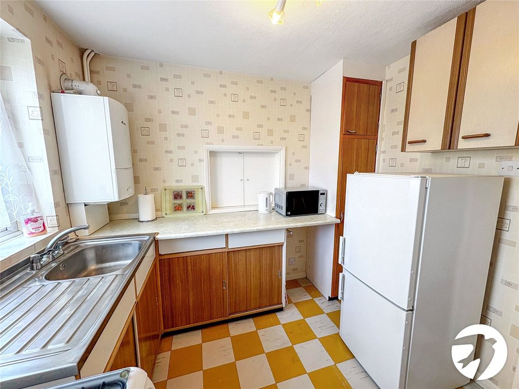 Property photo 3 of 19 Picture 3