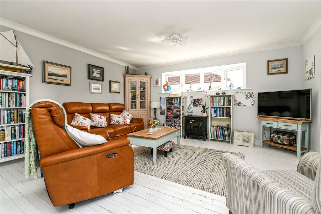 Property photo 3 of 15 Picture No. 26
