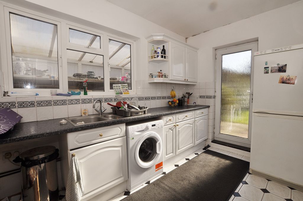 Property photo 2 of 10 Photo 01