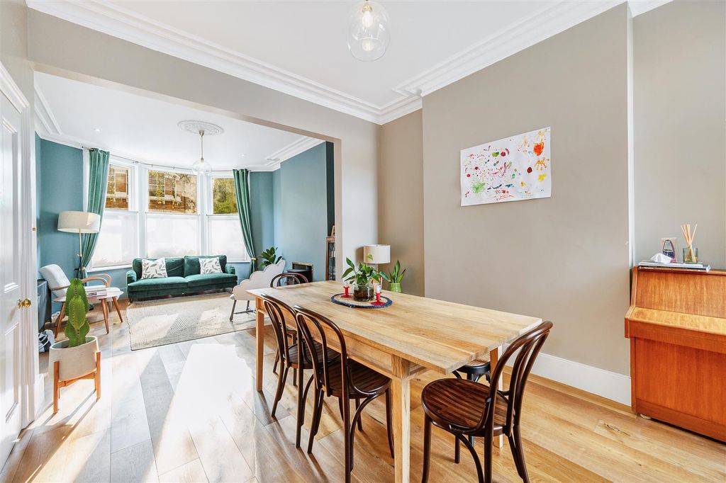 Property photo 2 of 16 96 Goldsmith Avenue-3.Jpg