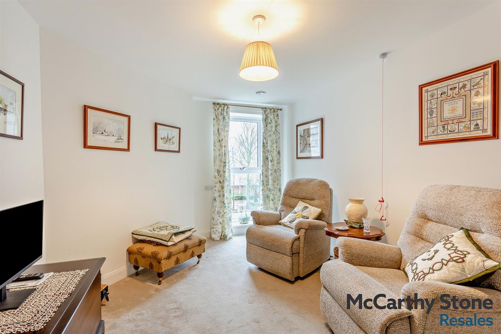Additional image 10 of 2 bed flat for saleElizabeth Place, Trimbush Way, Market Harborough LE16