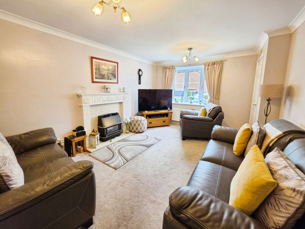 Property photo 3 of 27 Pbox-Img.Jpg