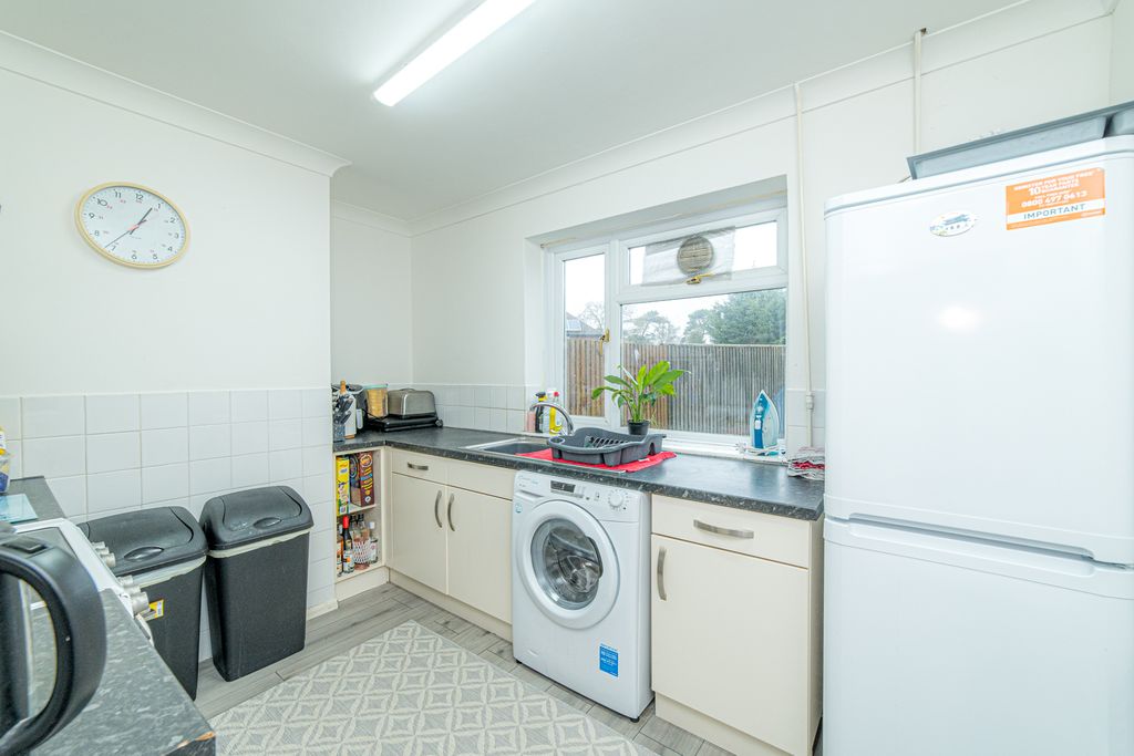 Property photo 3 of 12 Picture 3