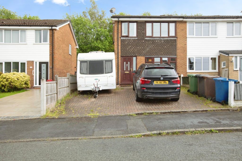 Property photo 1 of 18