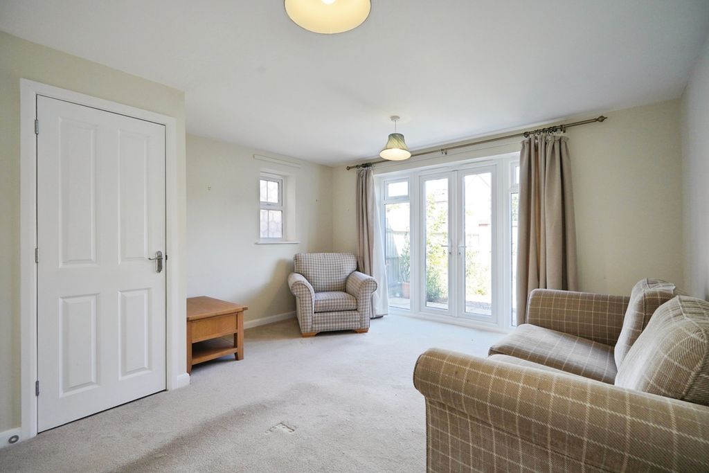 Property photo 3 of 14 Pbox-Img.Jpg