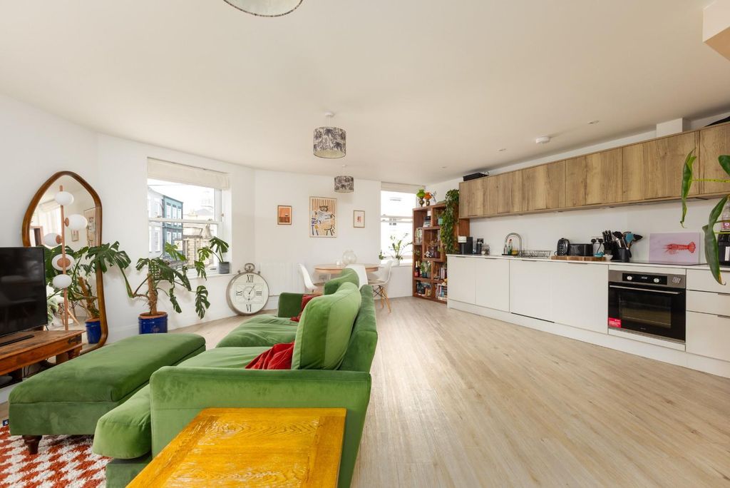 Property photo 1 of 19 Flat 5 Redcliffe Lofts, 41 Guinea Street, Bs1-1.Jp