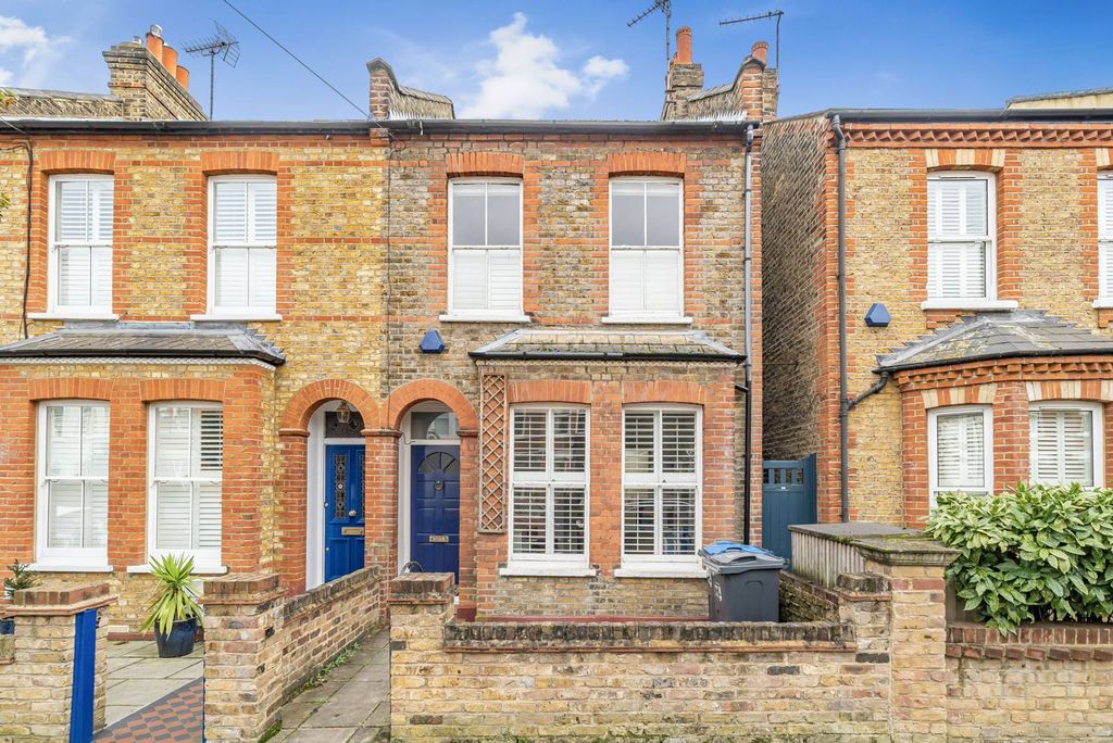 Property photo 2 of 12