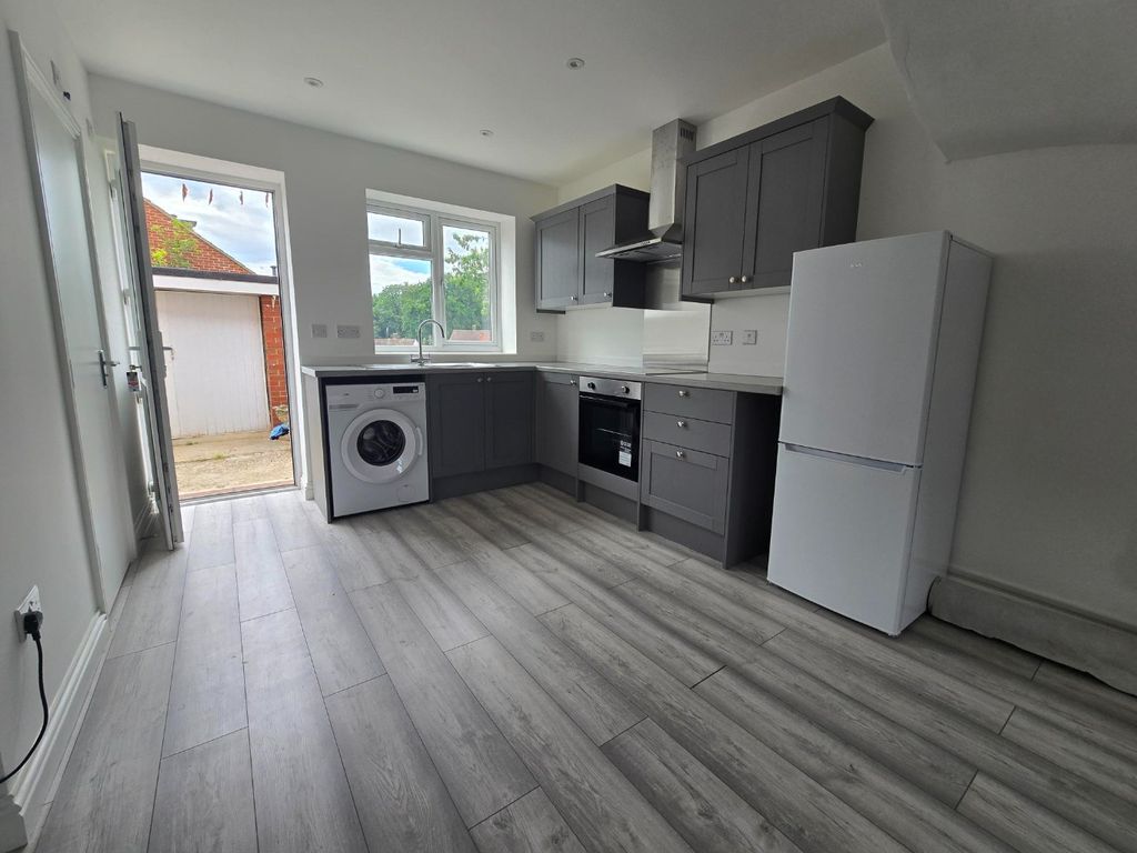 Property photo 1 of 9 5227260