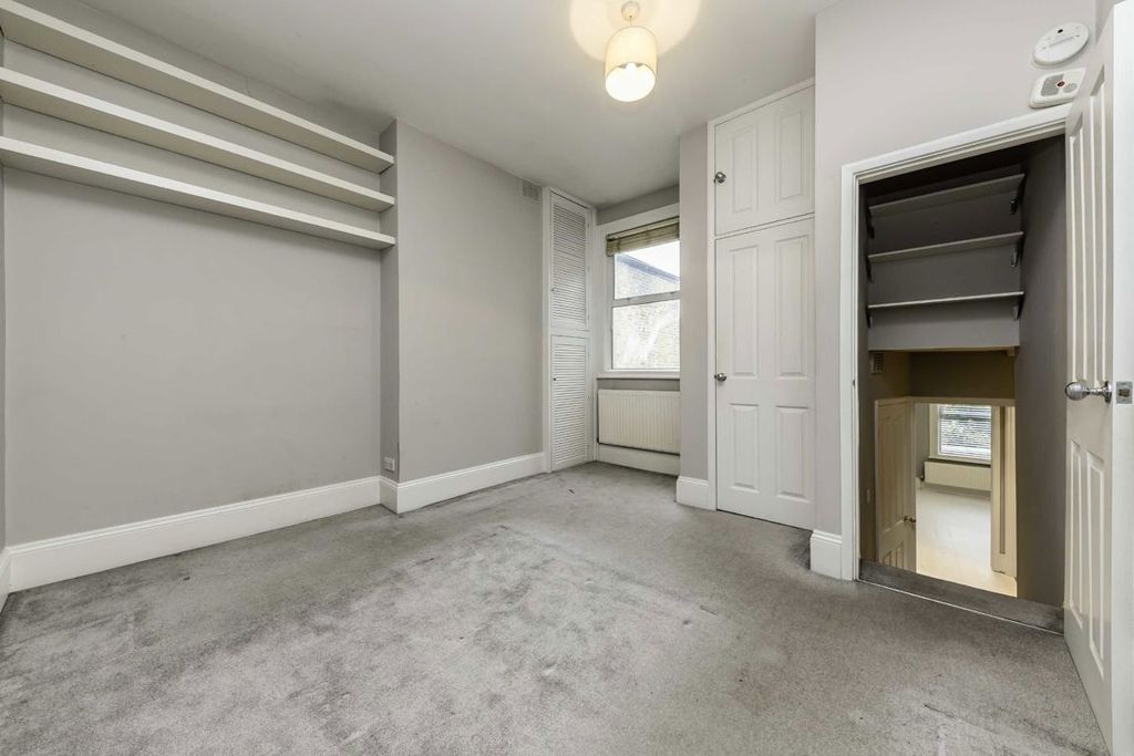 Property photo 3 of 4
