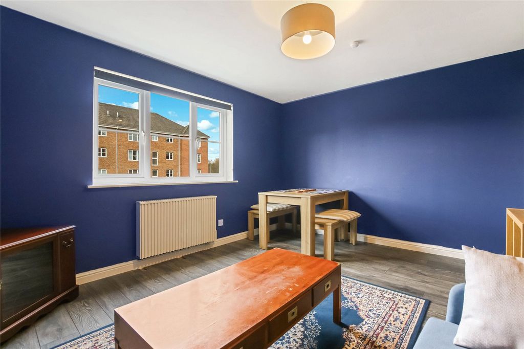 Property photo 3 of 13 Living Room