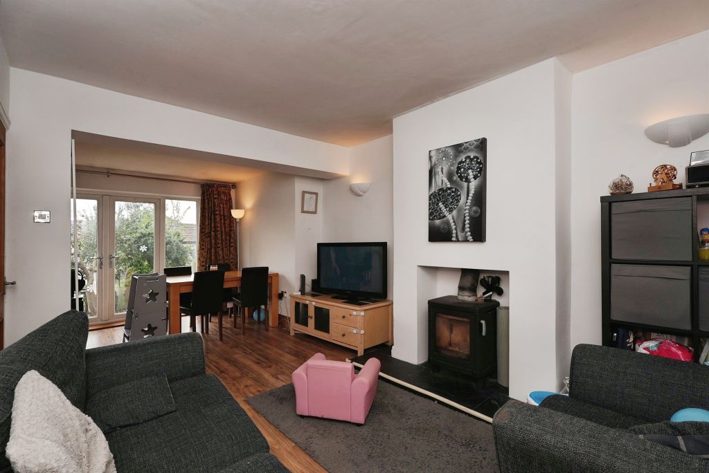 Property photo 2 of 23