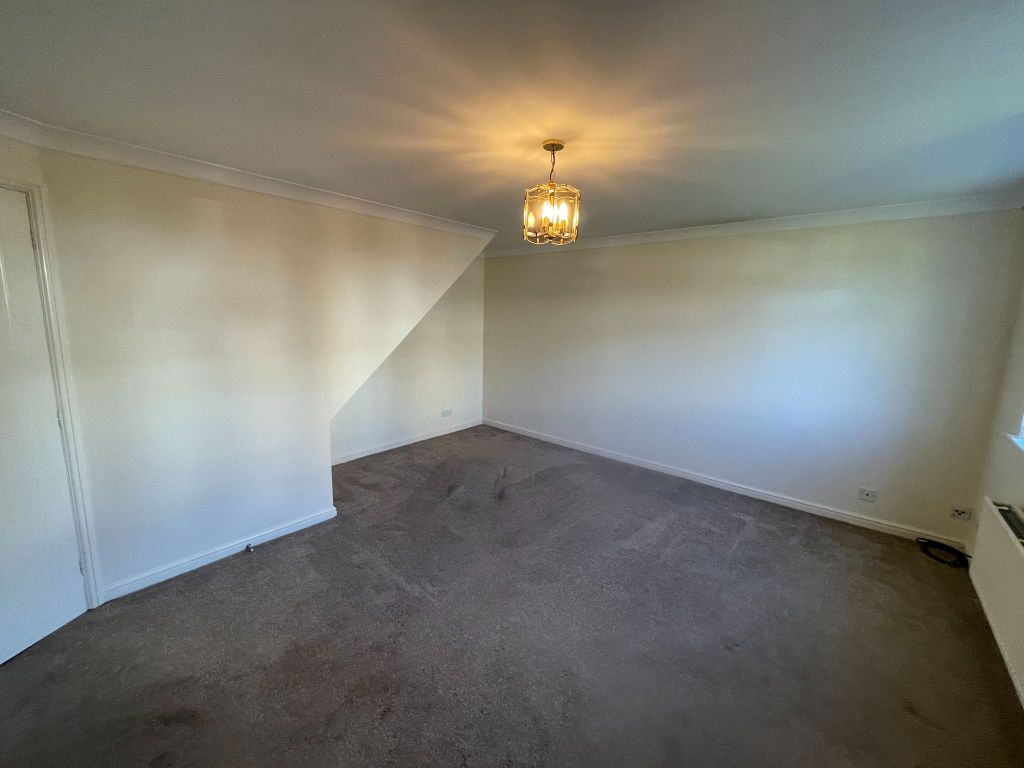 Property photo 3 of 17 Photograph 17