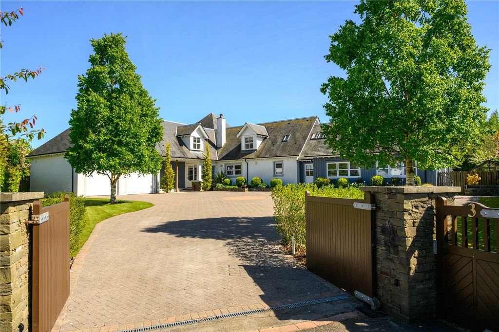 Property photo 1 of 42 Entrance