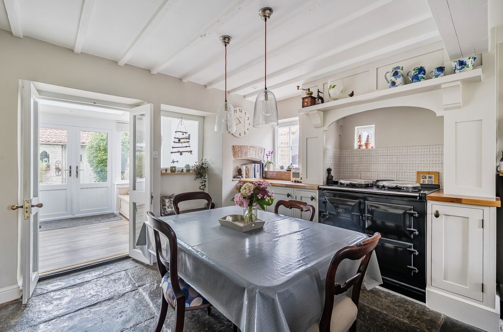 Property photo 3 of 22 1356480-8-68Cbe8F...