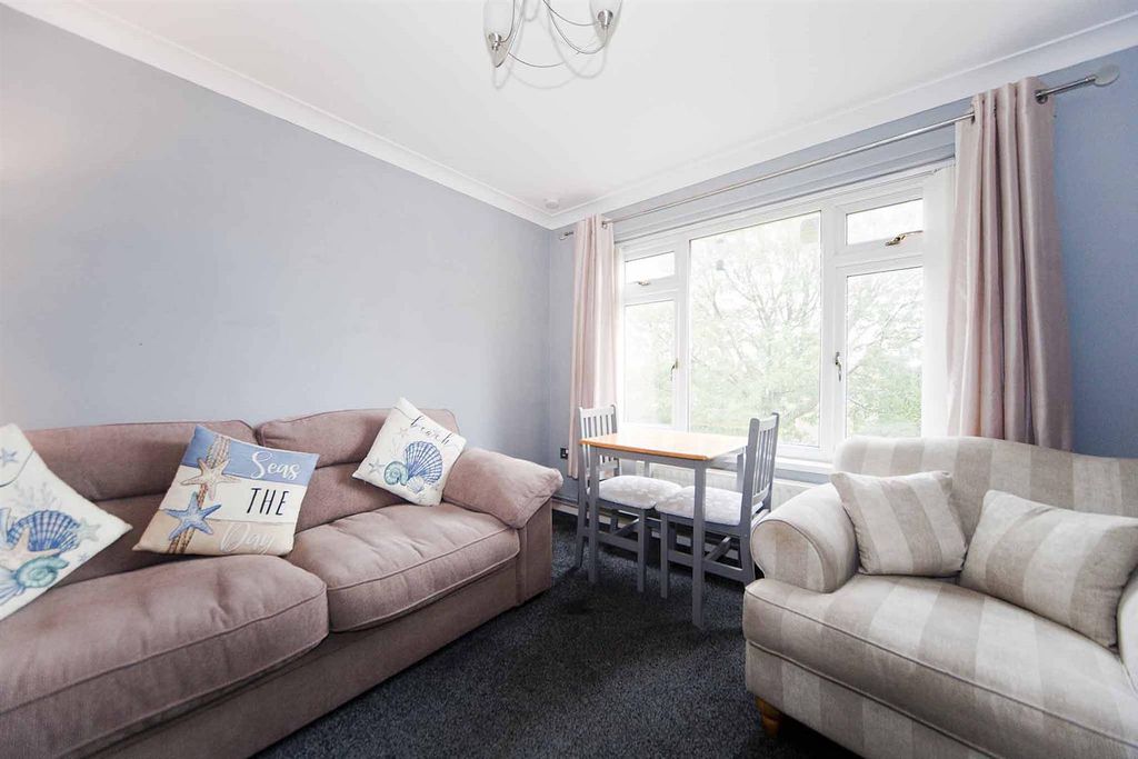 Property photo 3 of 10 Img_8625.Jpg