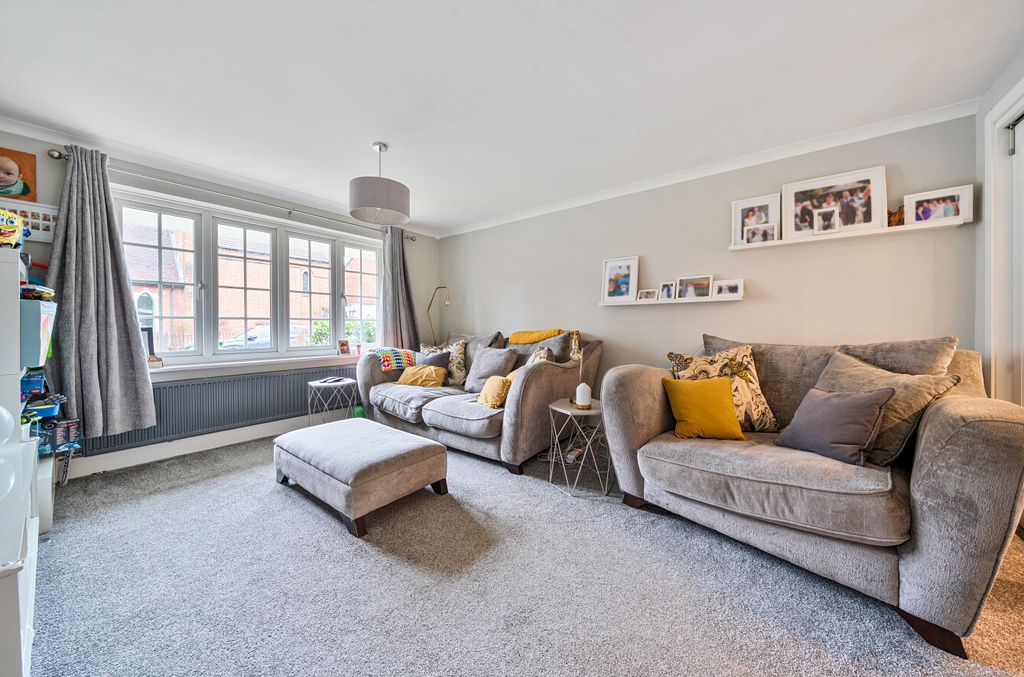 Property photo 3 of 17 Picture 3