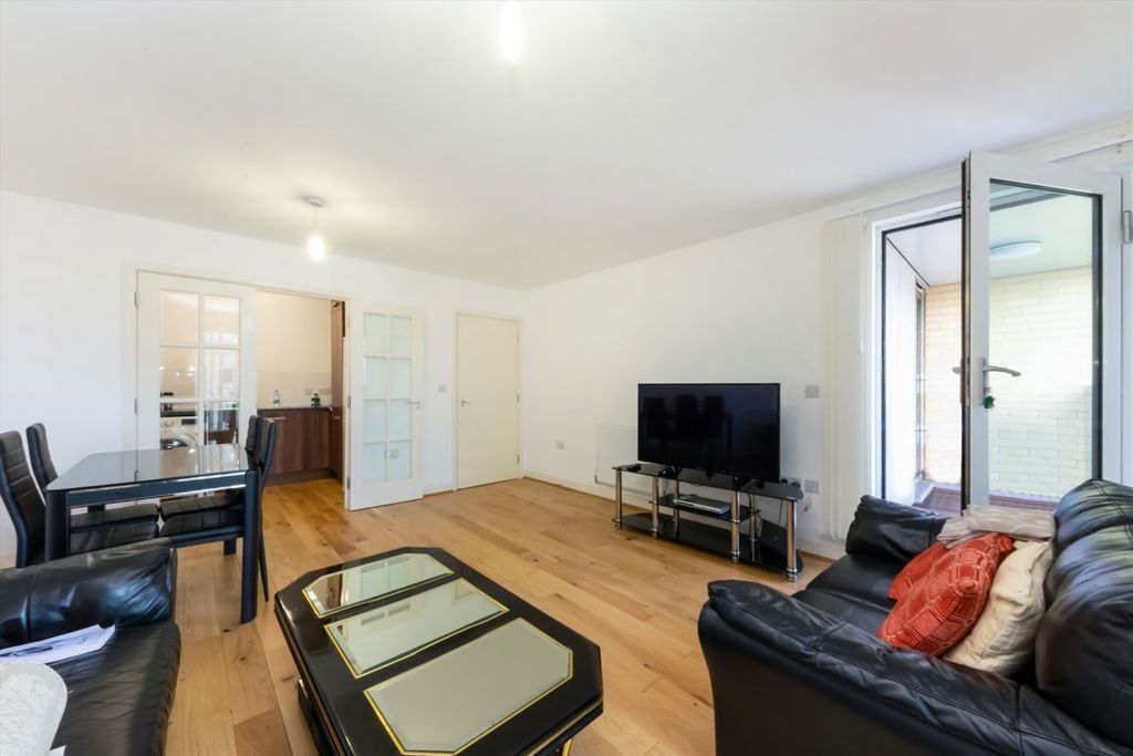 Property photo 2 of 5