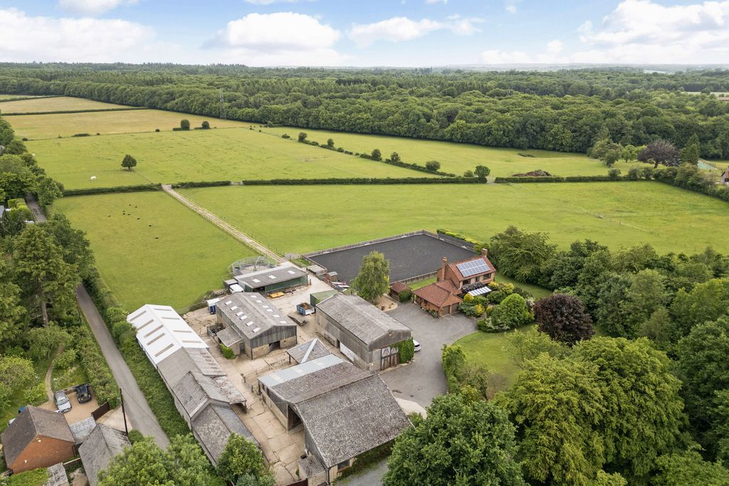 Property photo 1 of 24