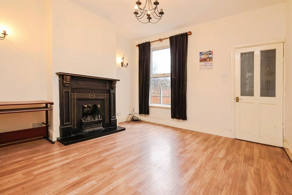 Property photo 2 of 15 Photo