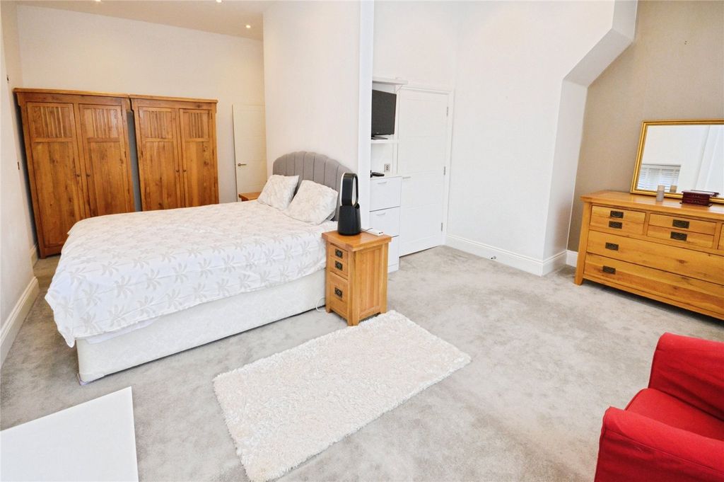 Property photo 1 of 24 Picture No. 41