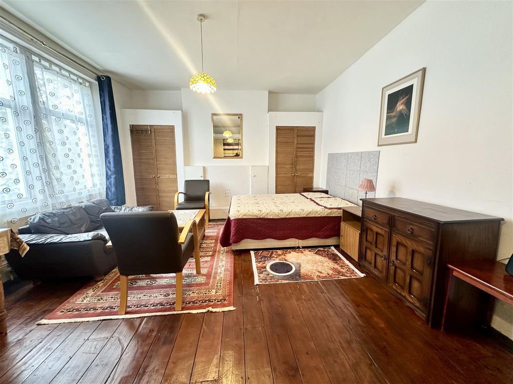 Property photo 1 of 3 Image_50406913.Jpg