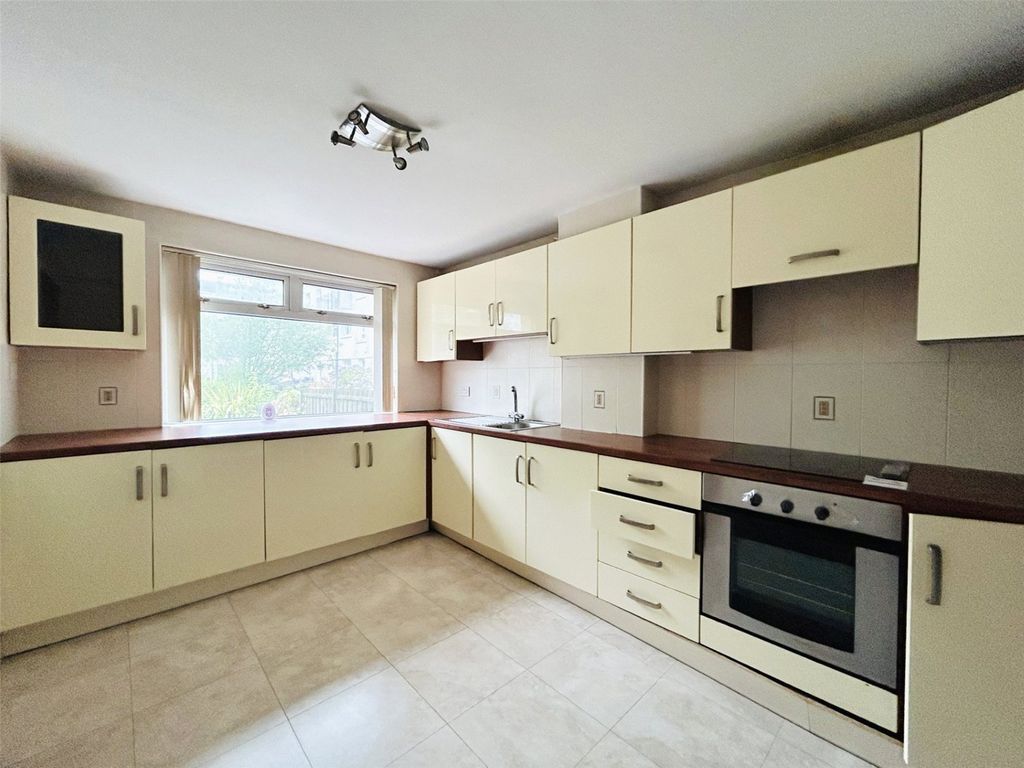Property photo 3 of 11 Picture No. 08