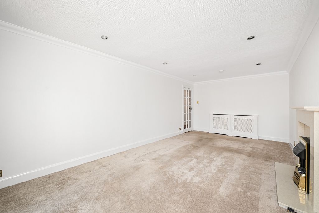 Property photo 3 of 19 Property Image 3