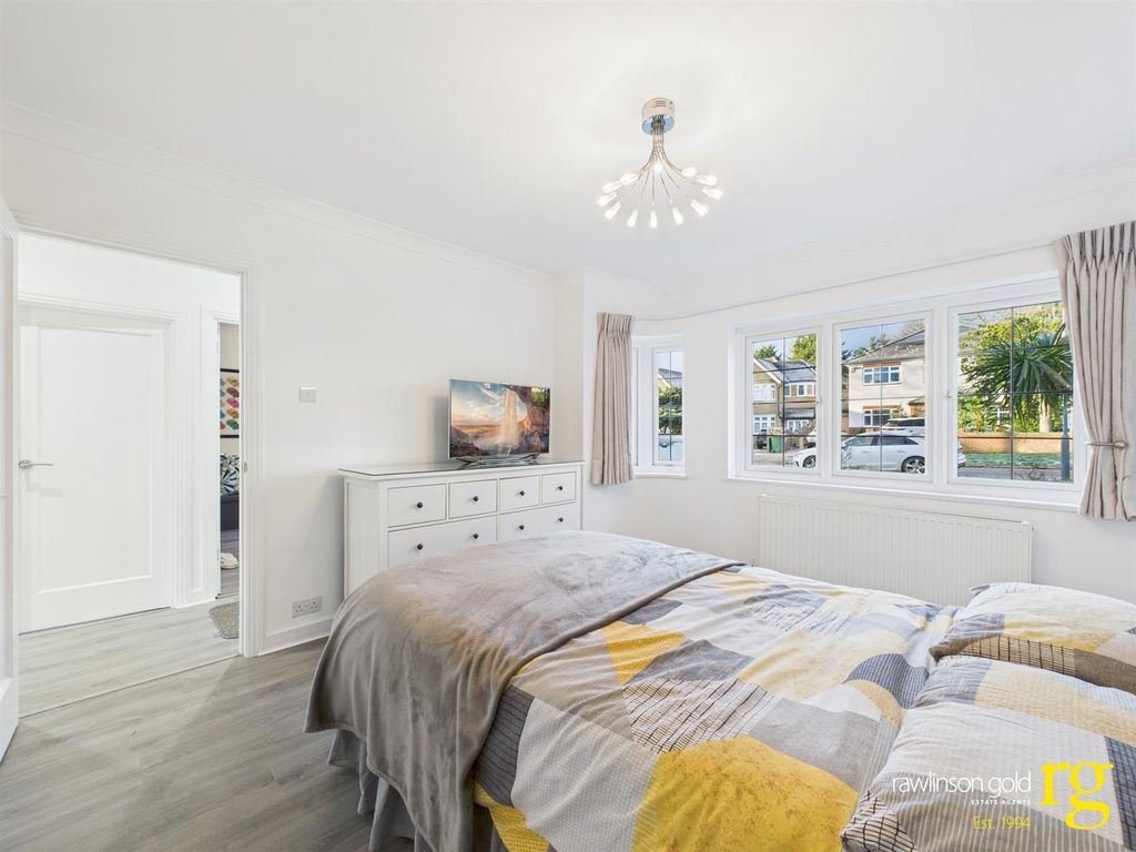 Property photo 3 of 20 Cam02900G0-Pr0307-Still002.Jpg