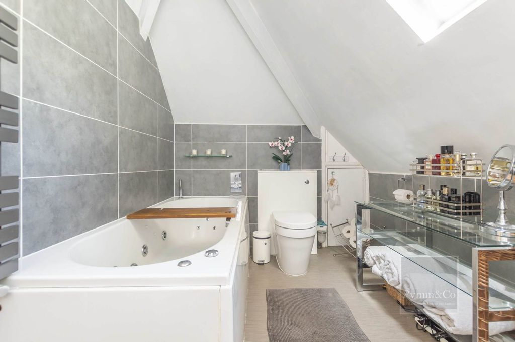 Additional image 16 of 4 bed flat for saleCamberley Road, Norwich NR4