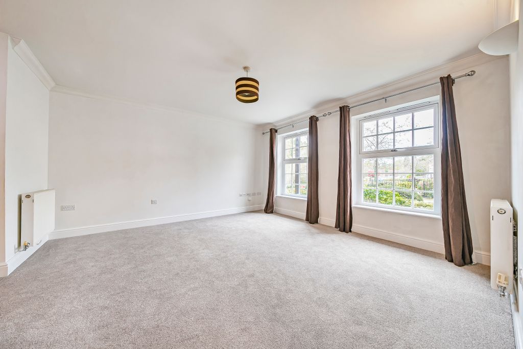 Property photo 3 of 18 1202993 (3)