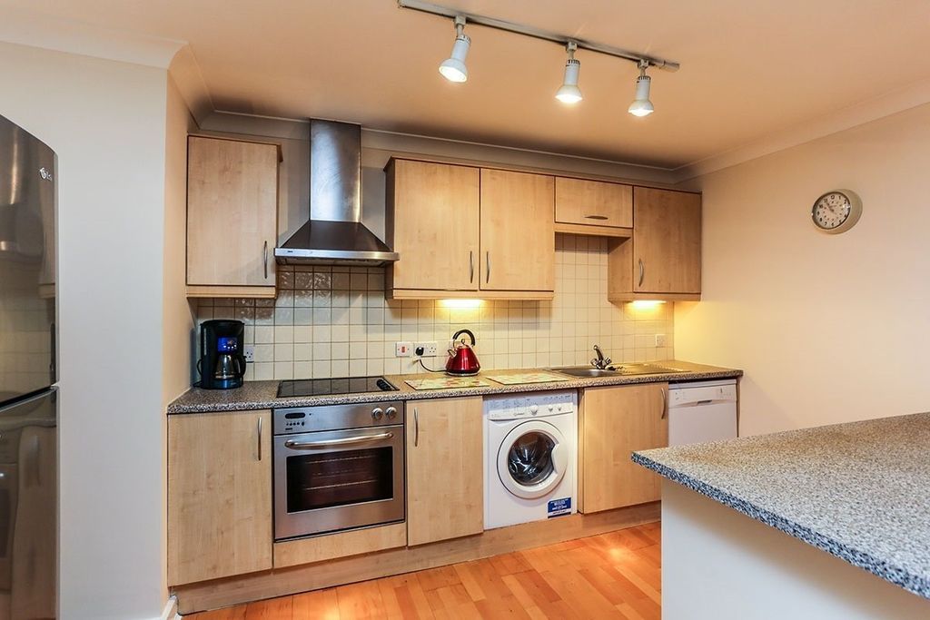 Property photo 2 of 11 Picture No. 07