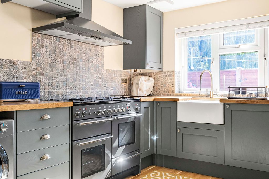 Property photo 3 of 15 19_58202