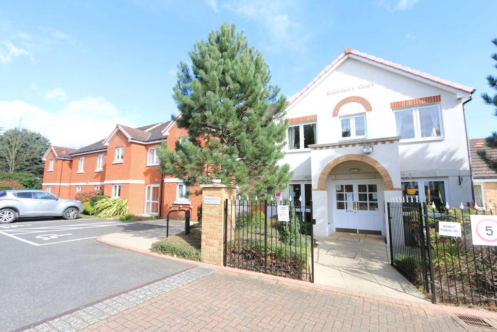 Property photo 1 of 11