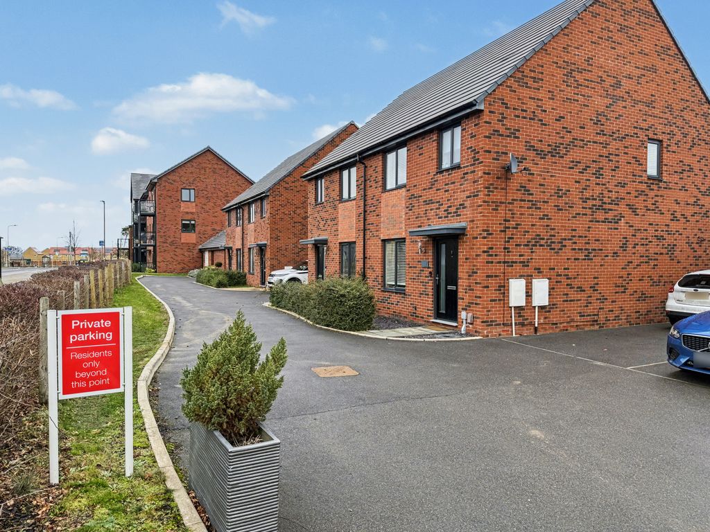 Property photo 2 of 13 Front