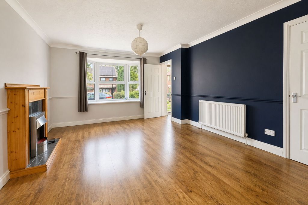 Property photo 2 of 14