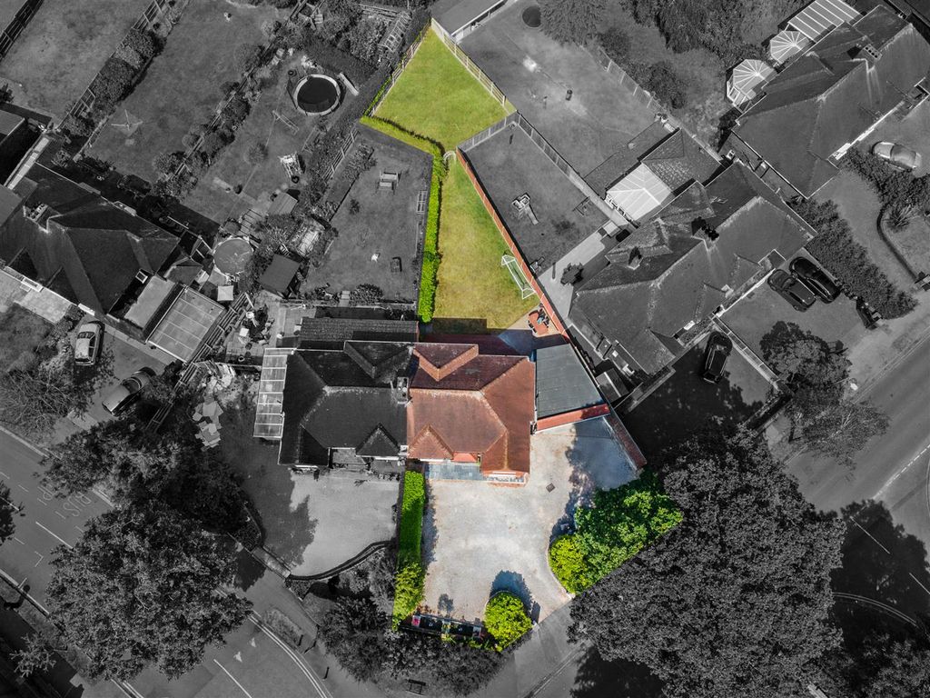 Property photo 2 of 18 151 Dovehouse Lane_2 B&W.Jpg