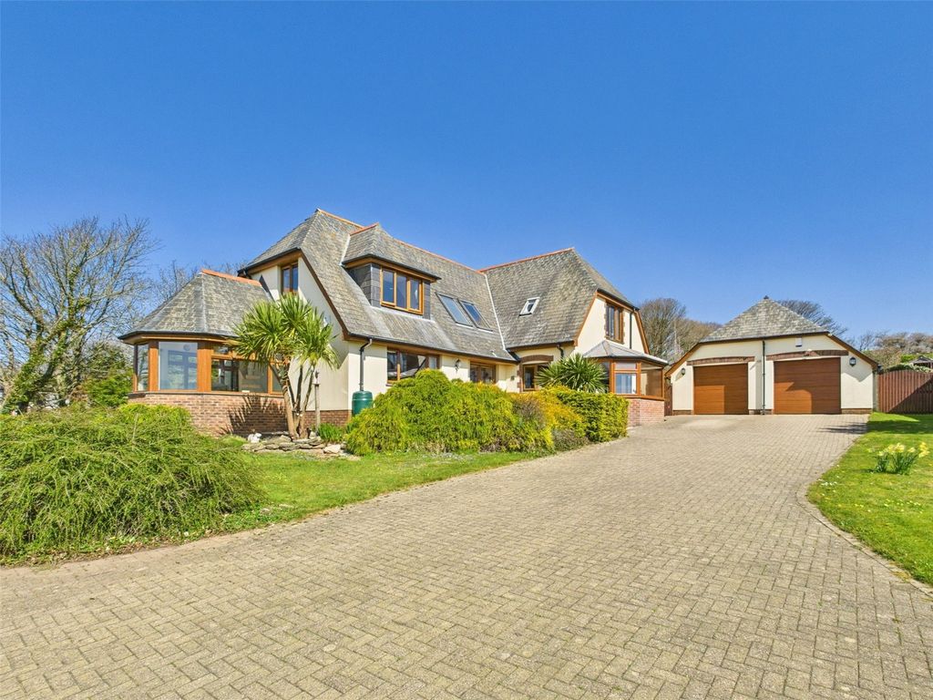 Property photo 2 of 33 Picture No. 37