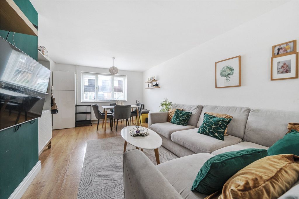 Property photo 1 of 20 Picture No. 16