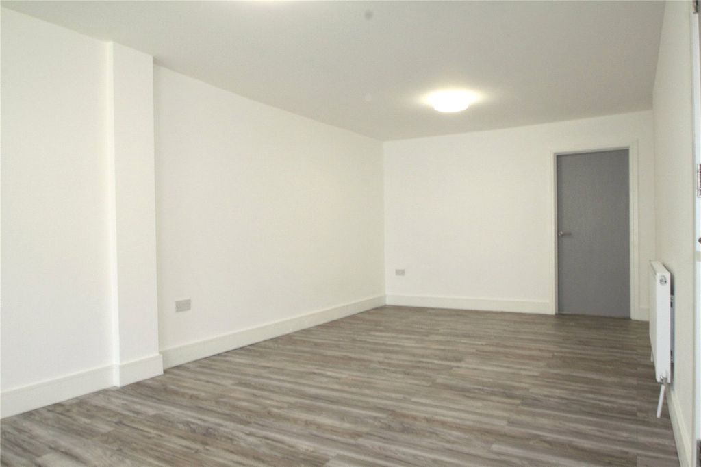 Property photo 2 of 6 Picture No. 03