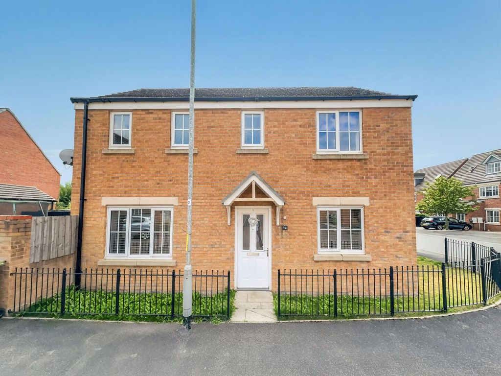 Property photo 1 of 17 Front (Exterior)