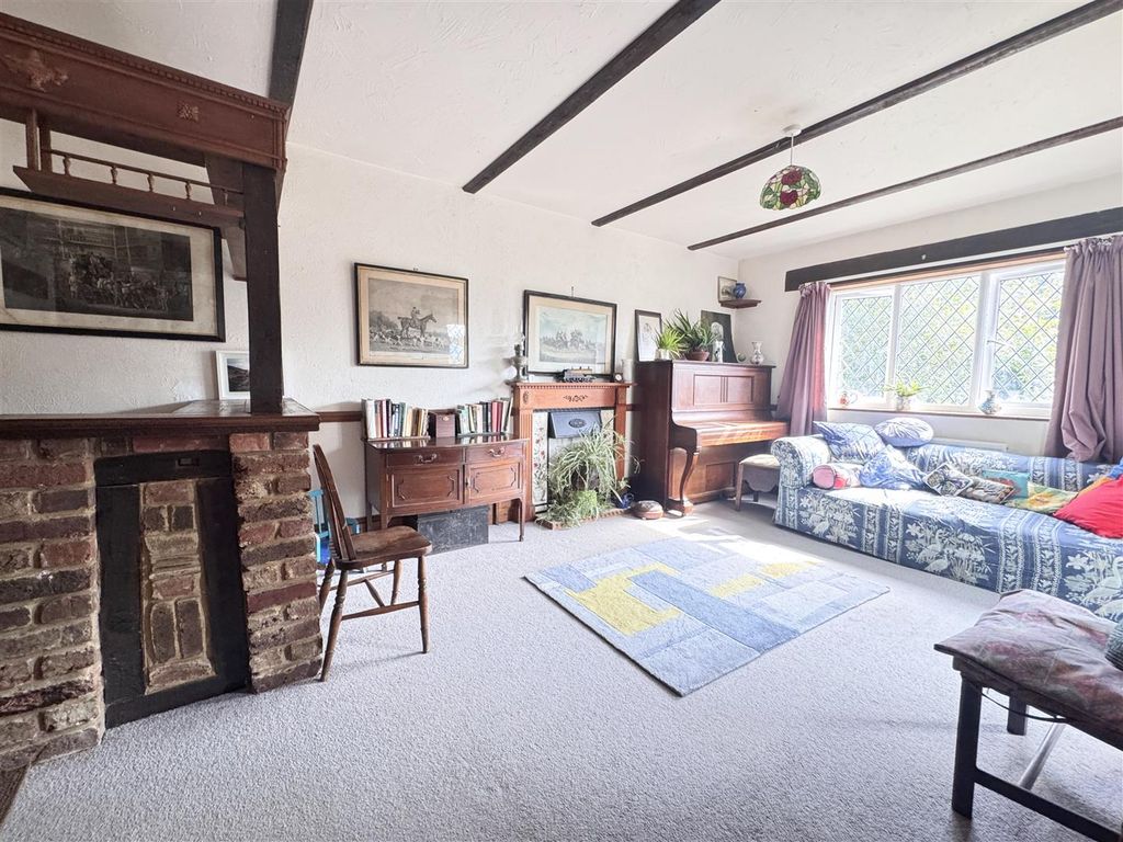 Property photo 3 of 22