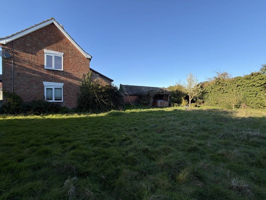 Property photo 2 of 13