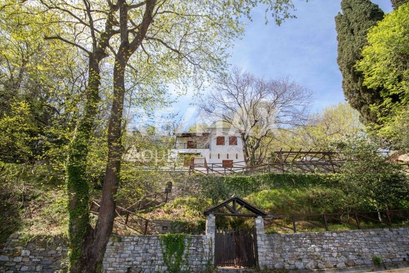 Property photo 1 of 25