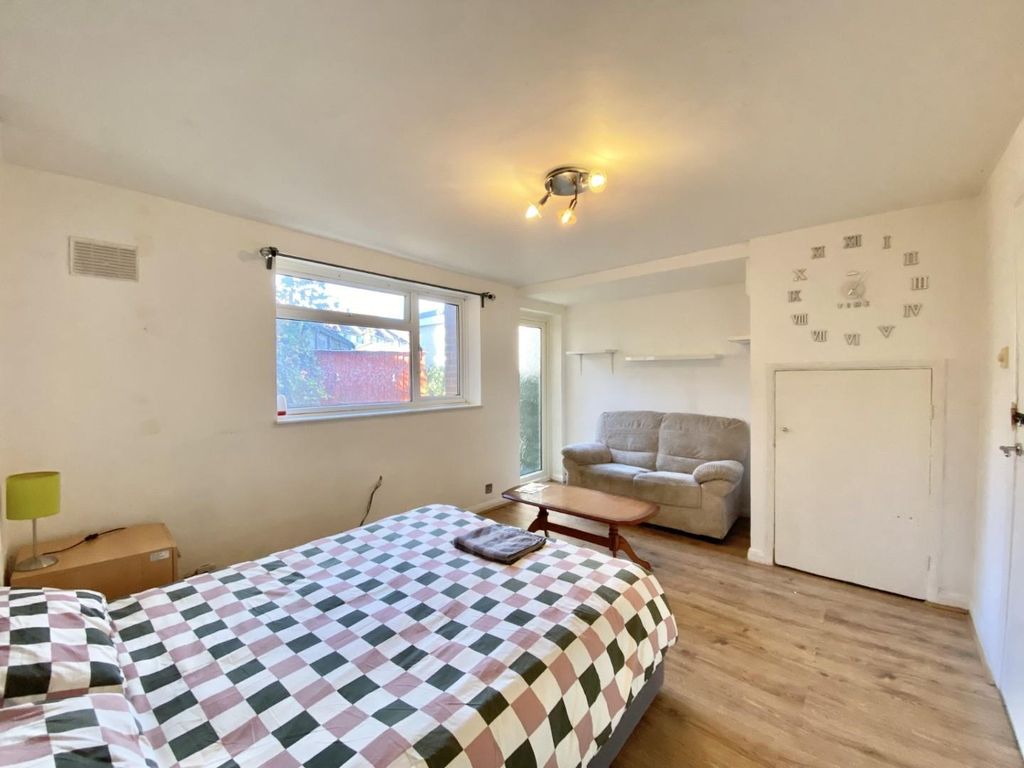 Property photo 2 of 15 Thumbnail_Img_7881.Jpg