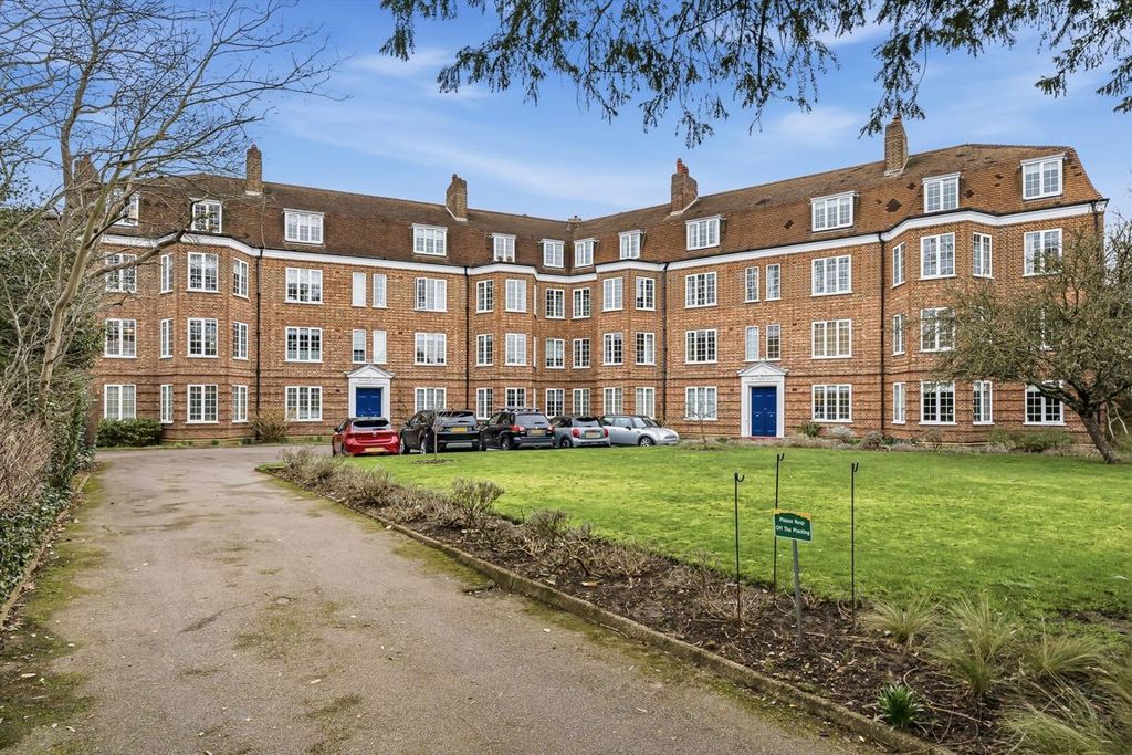 Property photo 1 of 5