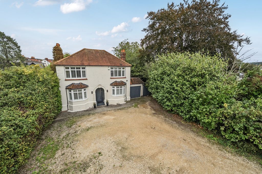 Property photo 1 of 13