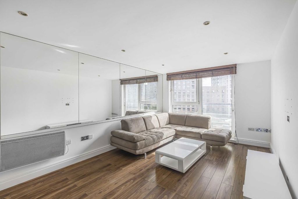Property photo 1 of 5
