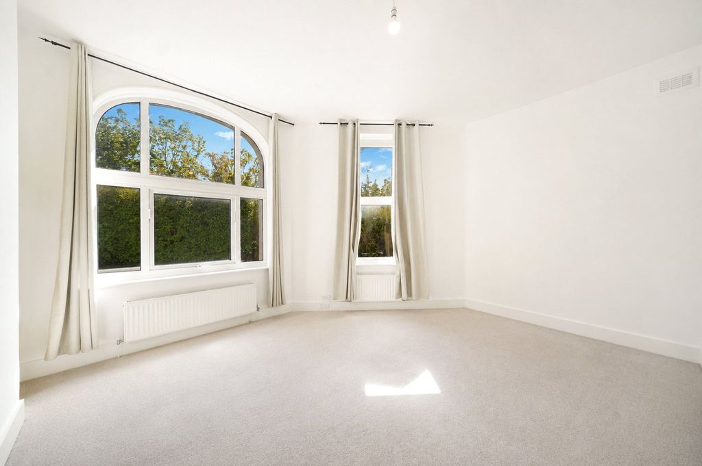 Property photo 2 of 13 Picture No. 59